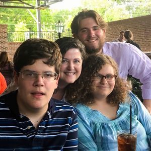 Meet your Posher, Beth